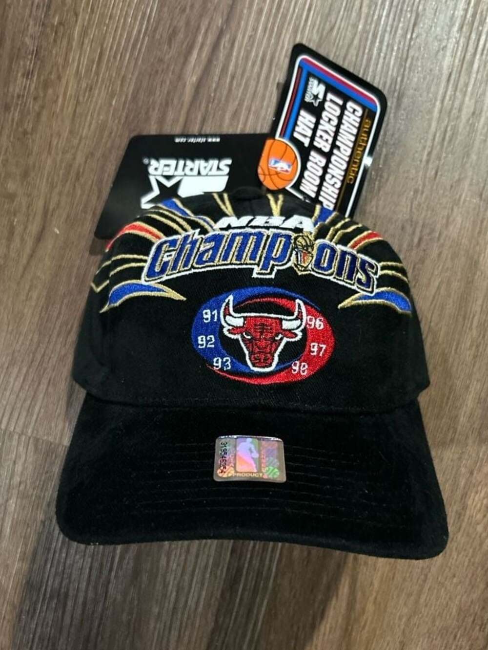 Vintage 1998 Chicago Bulls NBA Champions Locker Room Hat NWT